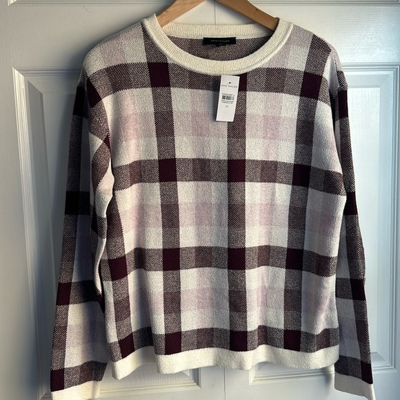 Ann Taylor Sweaters - Ann Taylor sweater